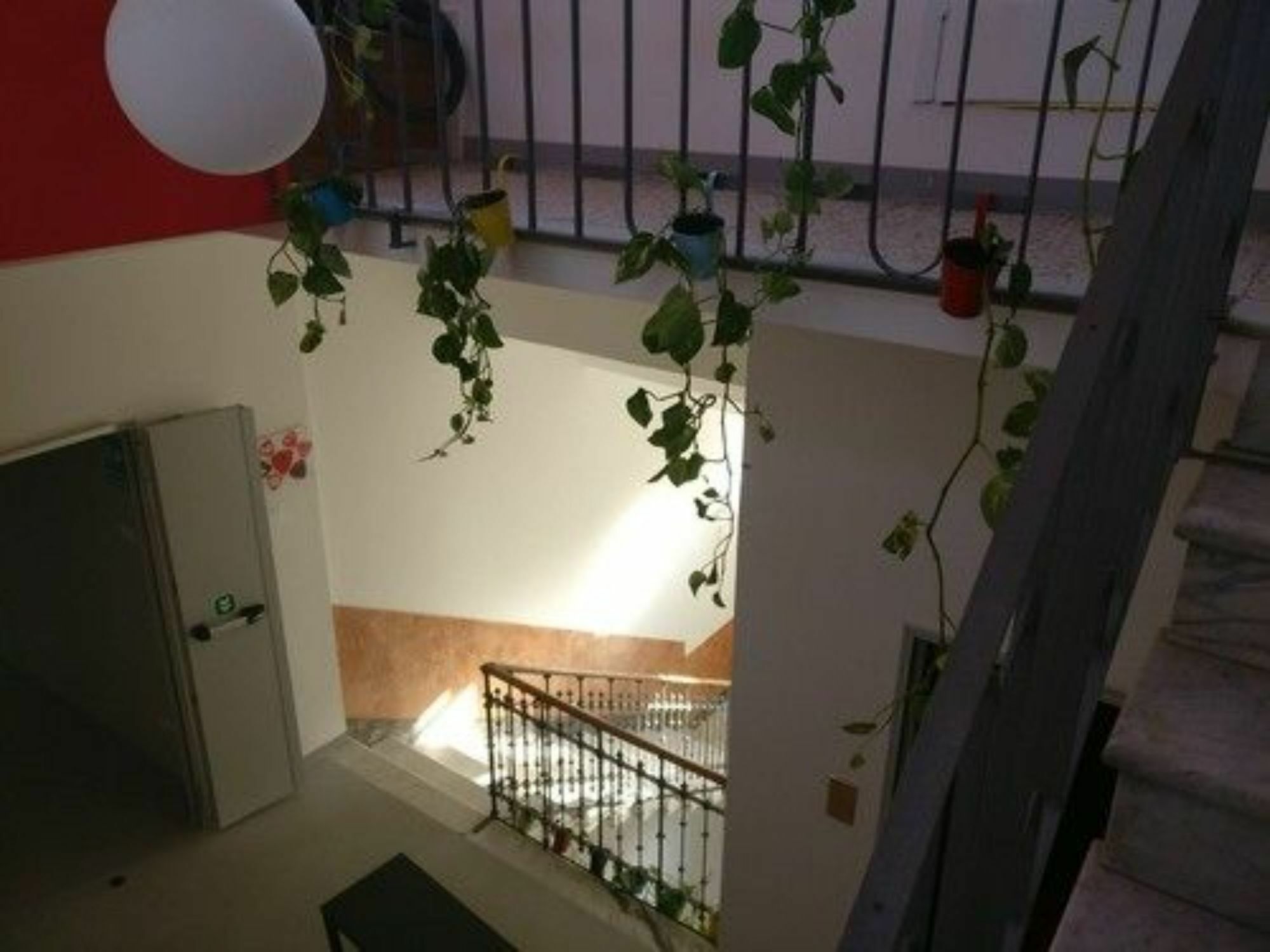 Babila Hostel ミラノ エクステリア 写真